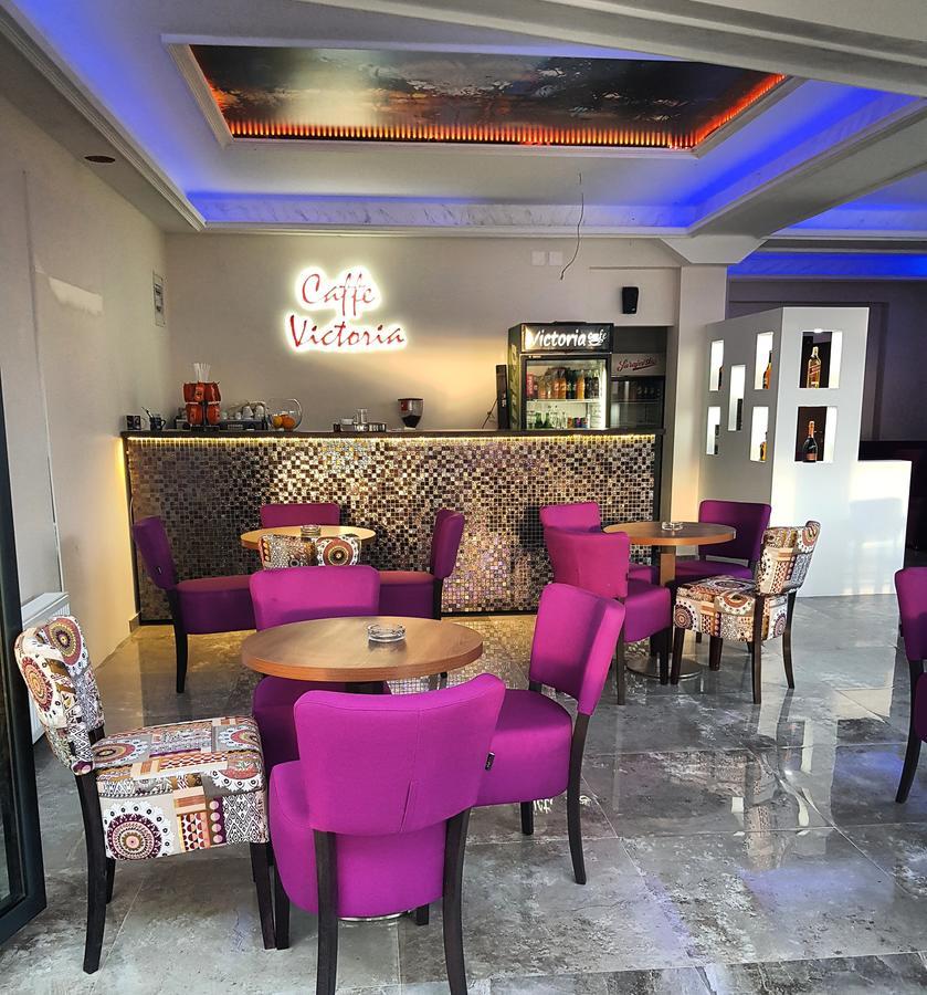 Hotel Victoria Lukavica Екстериор снимка